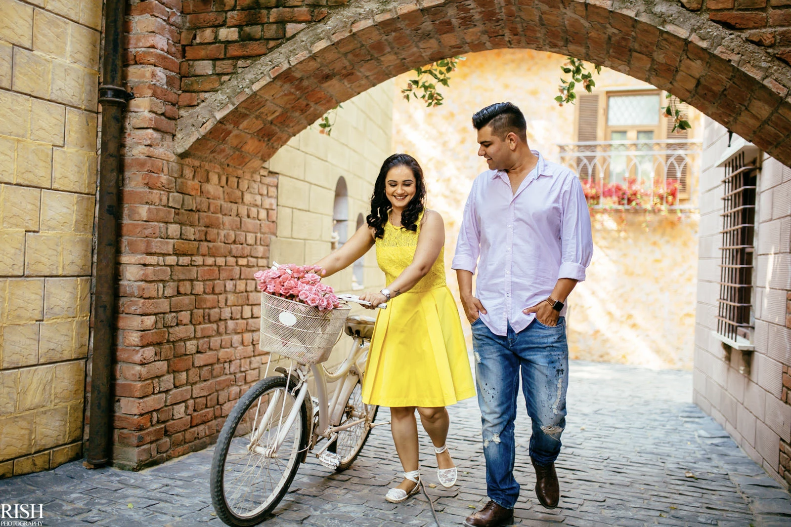 Delhi Perfect Location Pre Wedding Shoot Best Photographer Delhi